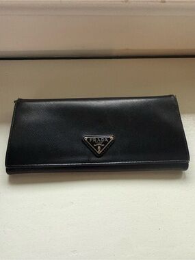 Prada Black Saffiano Continental Clutch Wallet